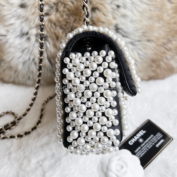 CHANEL Mini Pearl Flap Bag - Picture 9 of 11